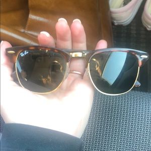 Rayban clubmaster. Great condition.
